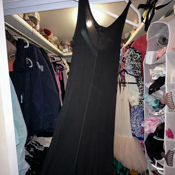 Vintage 2000s BCBG Generation Black Knit Maxi Dress - Like New - Picture 3 of 3